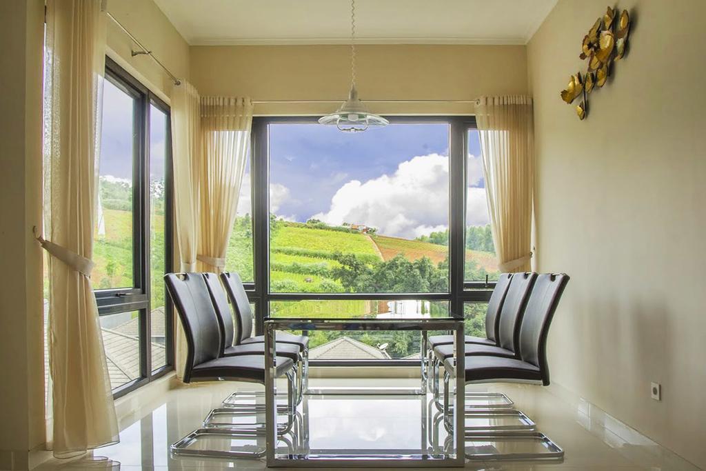 Daily Home Villa Dago Bandung Zimmer foto