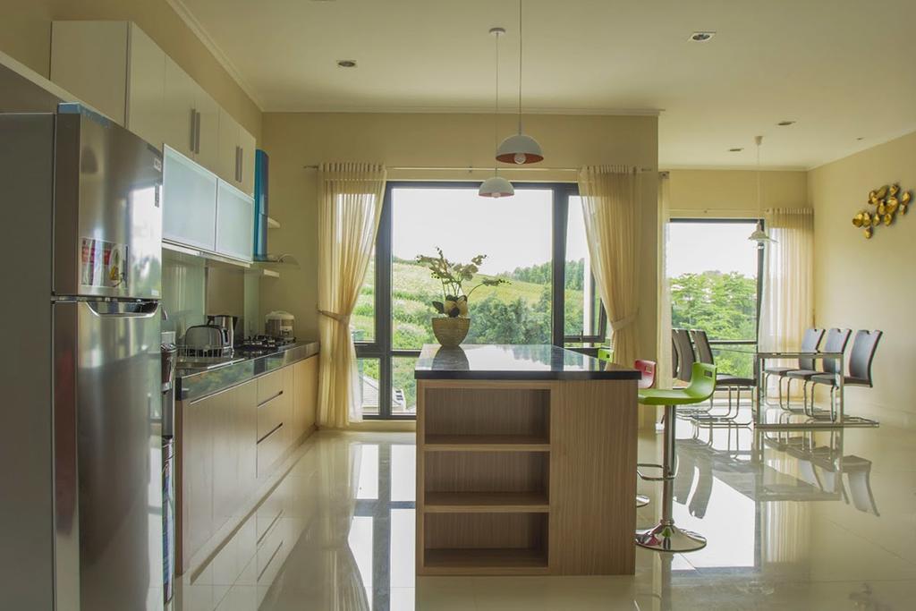 Daily Home Villa Dago Bandung Zimmer foto